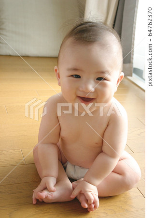 Happy baby 1 Happy baby 1 64762370