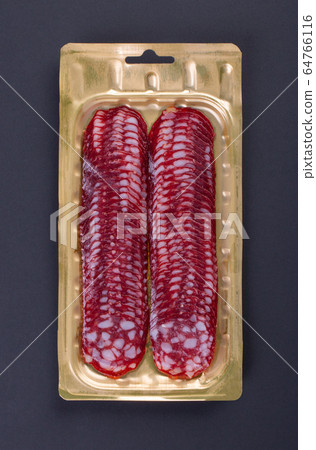 Salami slicing 64766116