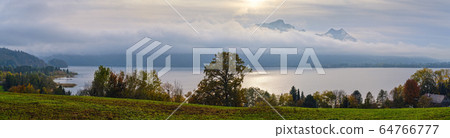 Autumn alpine lake Mondsee shore view from 64766777