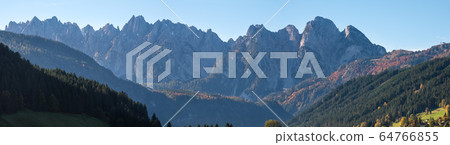 Alps mountain panoramic view from Gosau village Alps mountain panoramic view from Gosau village 64766855