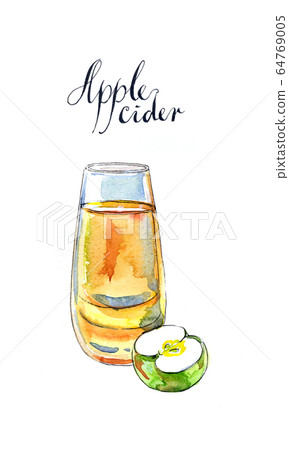 Apple cider in glass and green apple 64769005