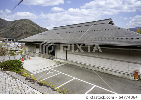 岡山縣新見市新見博物館 64774064