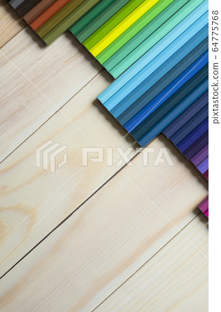 Colored pencil 64775768