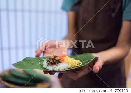 Preparation of homemade Sasazushi Preparation of homemade Sasazushi 64776193
