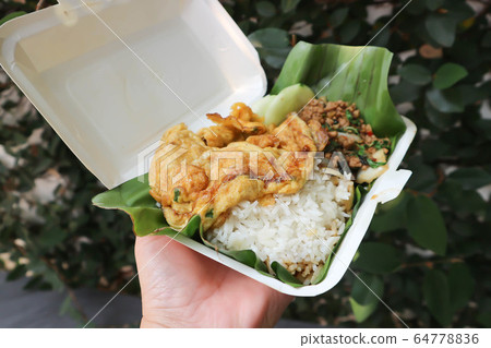 omelette, omelet and stir fried basil with pork omelette, omelet and stir fried basil with pork 64778836
