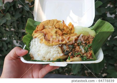omelette, omelet and stir fried basil with pork omelette, omelet and stir fried basil with pork 64778839