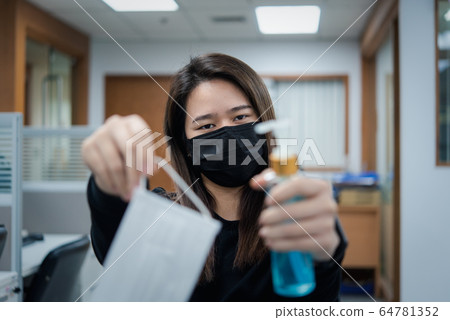 Woman wearing mask protection epidemic flu covid19 64781352
