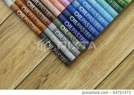 Triangle-shaped crayons Triangle-shaped crayons 64781473