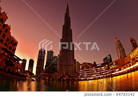 Dubai landscape 64783142