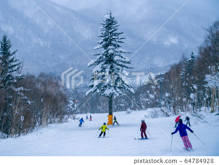 北海道滑雪勝地/札幌國際滑雪勝地 64784928