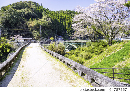 Symbolic spiritual bridge of Misato-cho, Kumamoto Prefecture 64787367
