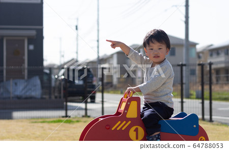 Kids park play equipment pointing Kids park play equipment pointing 64788053