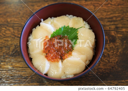 Scallop bowl 64792405