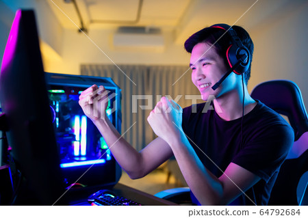 cyber sport gamer playing game 64792684
