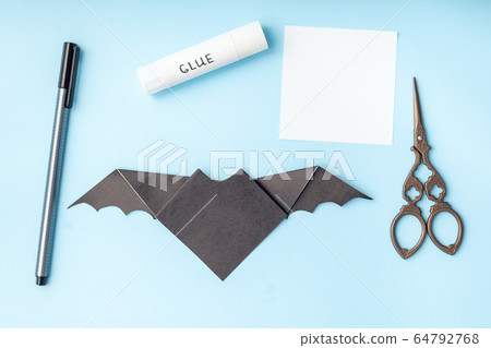 Halloween bat origami, step by step instruction 64792768