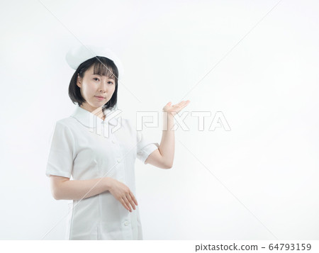 [白色背景]指導[腰部]的護士（護士） 64793159