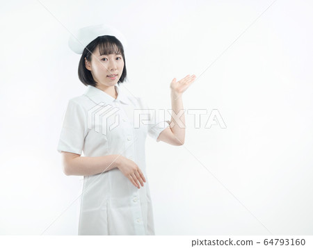[白色背景]指導[腰部]的護士（護士） 64793160