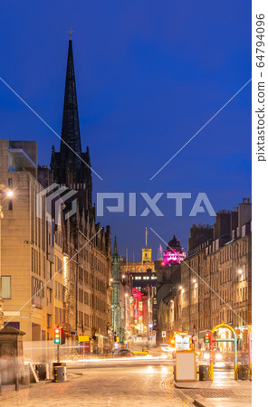 Edinburgh old town Sunset 64794096