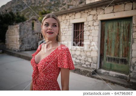 Vogue style elegant portrait of beautiful fashion 64796867