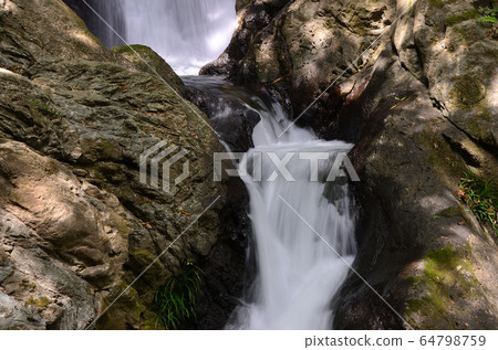 A view of the Five Pagoda Falls A view of the Five Pagoda Falls 64798759