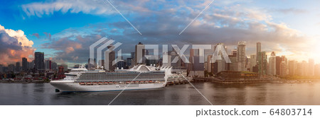 Beautiful Panoramic View of Downtown City, Canada Place and Coal Harbour. 64803714