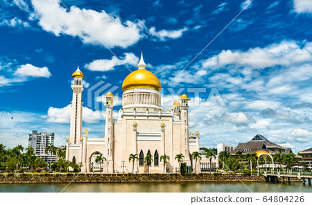 Omar Ali Saifuddien Mosque in Bandar Seri Begawan, Brunei Omar Ali Saifuddien Mosque in Bandar Seri Begawan, Brunei 64804226