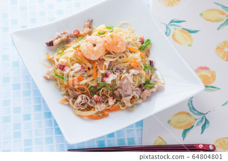 Yakisoba seafood salty 64804801
