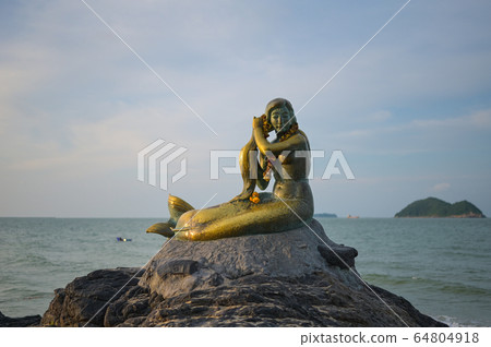 The public sculpture of Songkla Golden Mermaid in 64804918