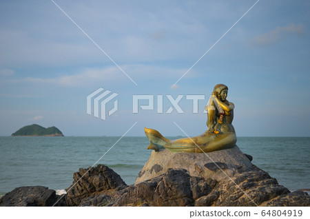 The public sculpture of Songkla Golden Mermaid in 64804919