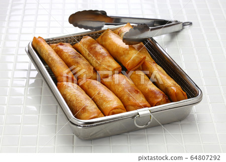 菲律賓香蕉春捲 64807292