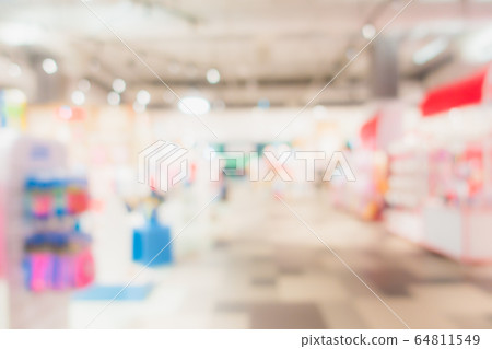 Abstract blur and defocus shopping mall in department store 64811549
