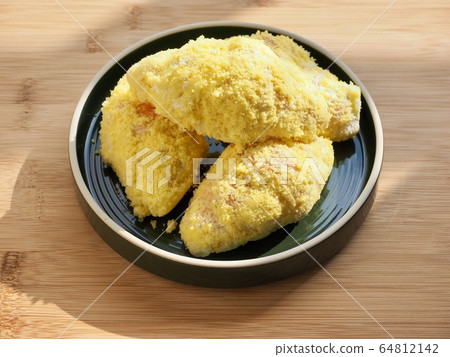 Cream Croissant with Yellow Breadcrumbs Cream Croissant with Yellow Breadcrumbs 64812142