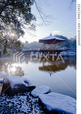 Nara Park Ukimido and Snow Vertical Position 2 Nara Park Ukimido and Snow Vertical Position 2 64813432