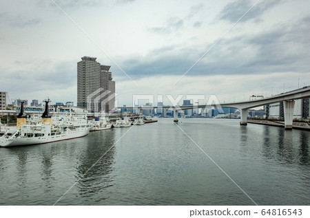 Cloudy tokyo bay Cloudy tokyo bay 64816543