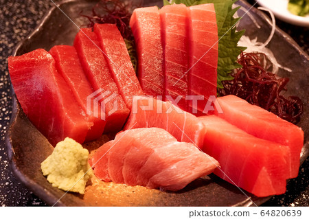 金槍魚生魚片 金槍魚生魚片 64820639