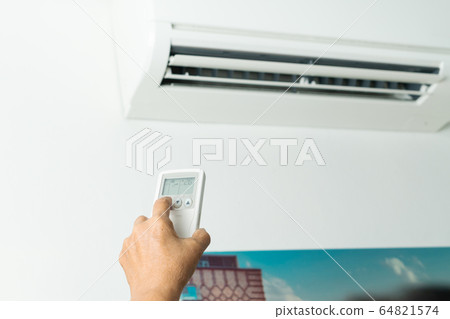 Energy Saving Remote control directed on air conditioner systrem senior hand control air conditioner 64821574