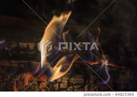 Bonfire flames healed 64823369