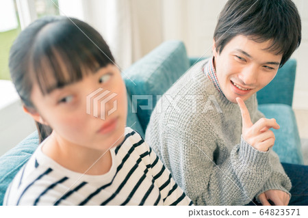 一個男人 64823571