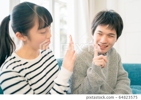 一個男人 64823575