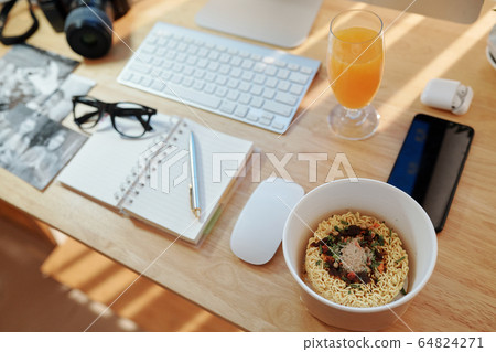 Noodles for business lunch 64824271