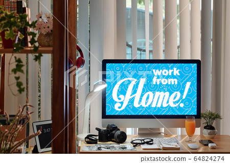 Desk of freelancer Desk of freelancer 64824274