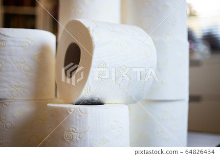 COVID-19 panick buying toilet paper COVID-19 panick buying toilet paper 64826434