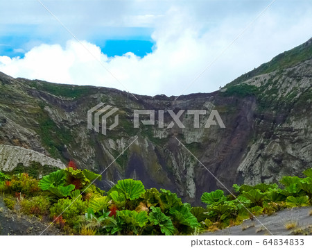 Irazu volcano National Park, Cartago, Costa Rica 64834833