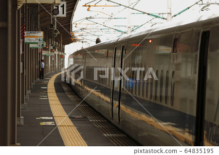 Shinkansen waiting for departure 64835195