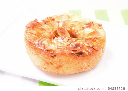 Delicious chocolate piling Florentin Delicious chocolate piling Florentin 64835526