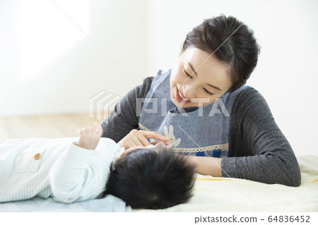 Childminder Childminder 64836452