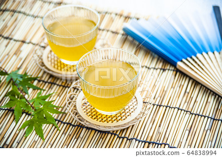 Cold muddy tea Cold muddy tea 64838994