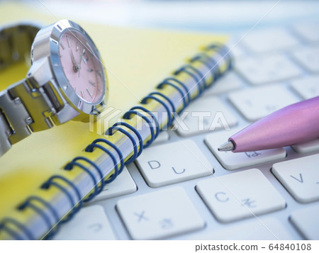 Business image · notebook · keyboard · female 64840108