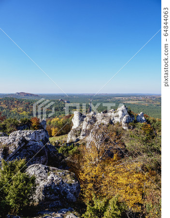 Mount Zborow at Polish Jura Mount Zborow at Polish Jura 64844063