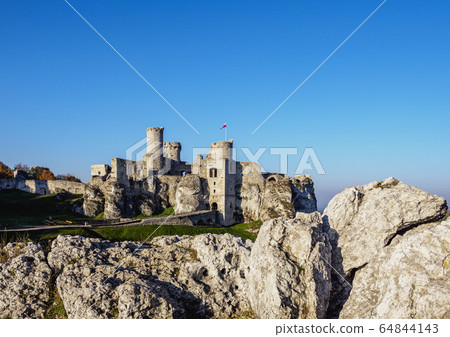 Ogrodzieniec Castle in Poland 64844143